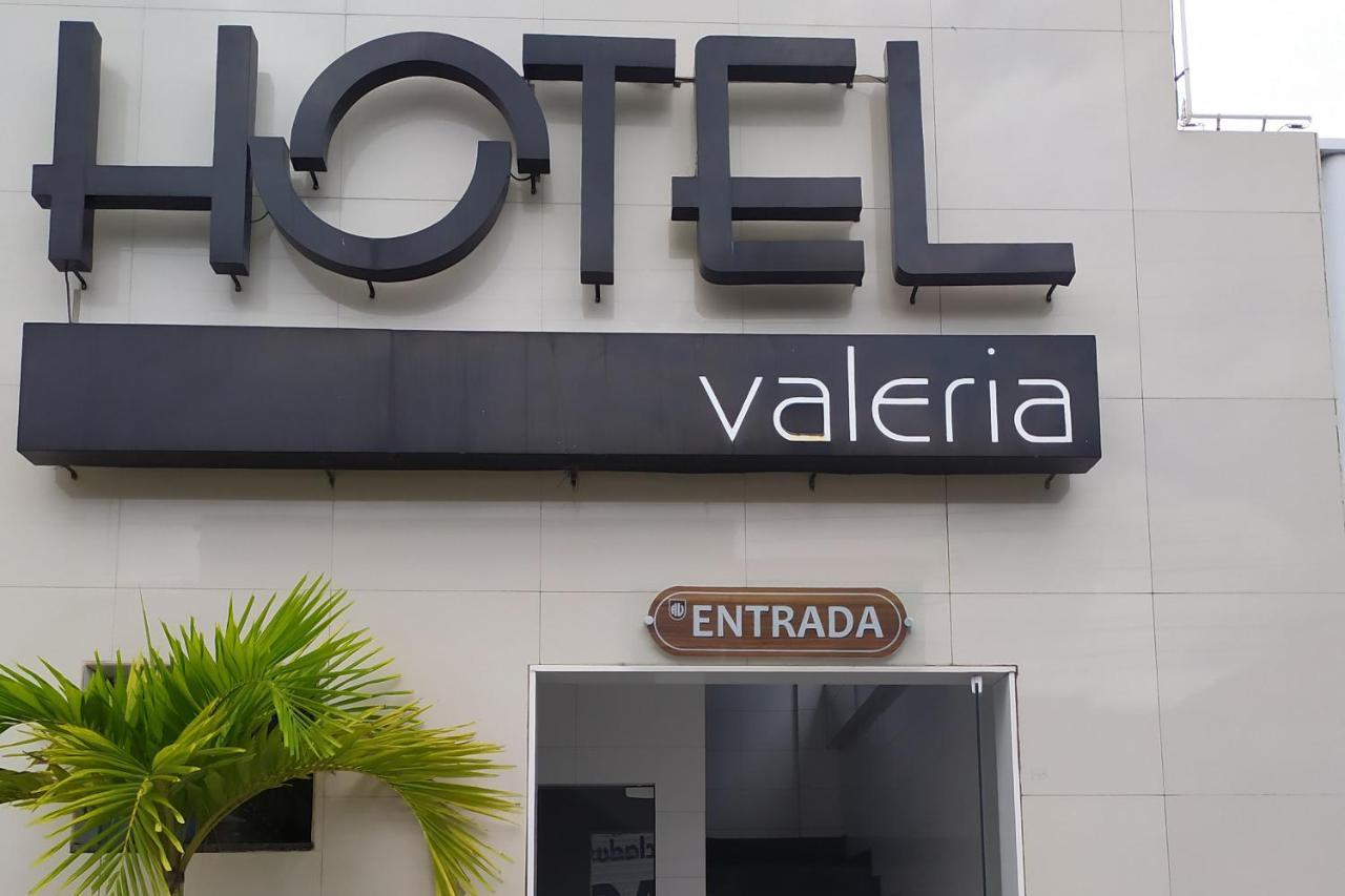 Oyo Hotel Valeria Salvador da Bahia Exterior foto